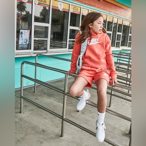 Nike Girls Wild Mango Hoodie. Size 7 - Picture 3 of 4